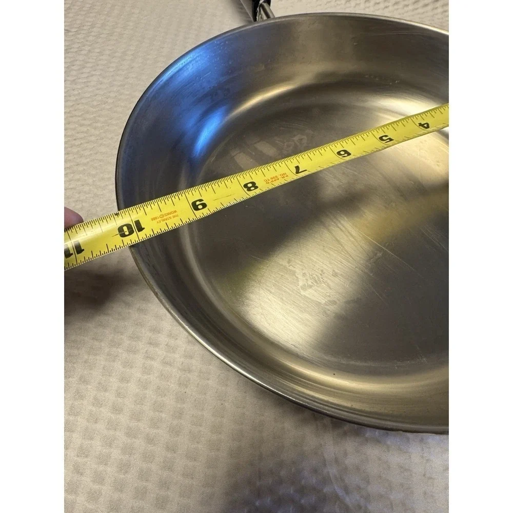 Revere Ware 10-inch 1801 Copper Botton Skillet‎ Clinton, Il USA No Lid